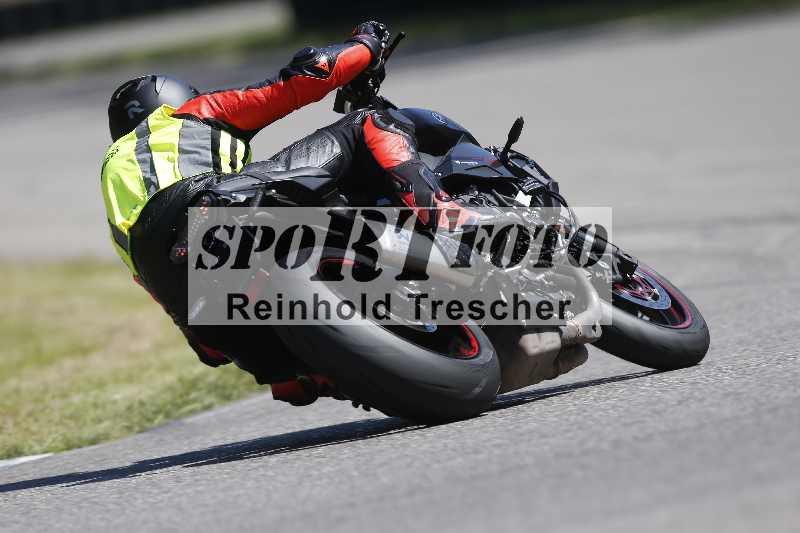 /43 08.08.2025 Discover the Bike ADR/Race 3 rot/69